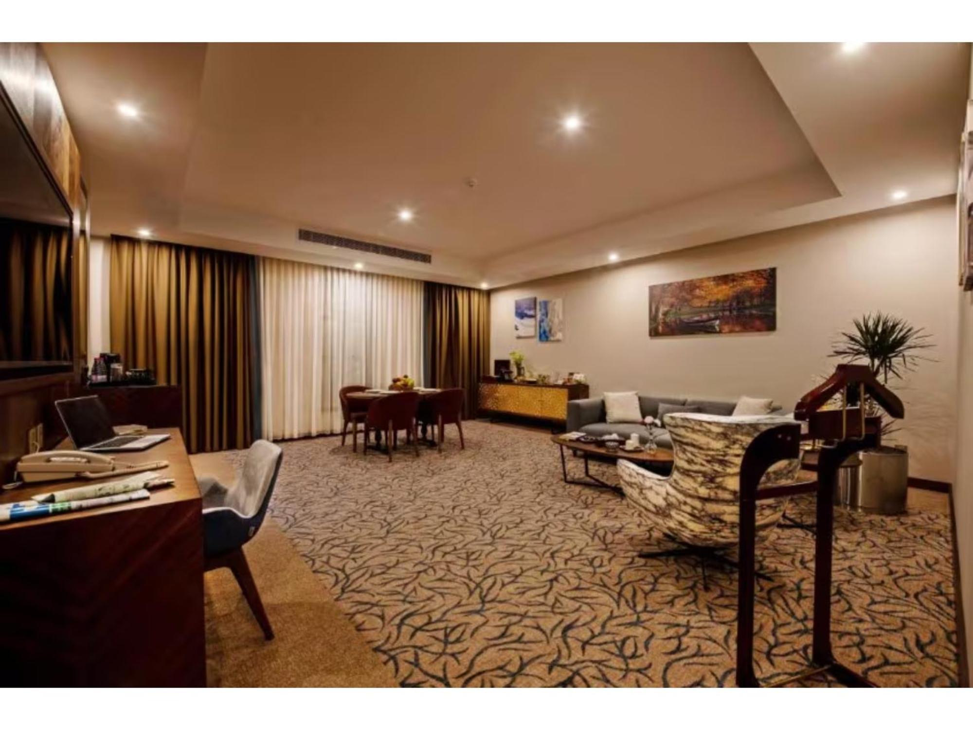 Sunday Emerald Hotel Dschidda Exterior foto